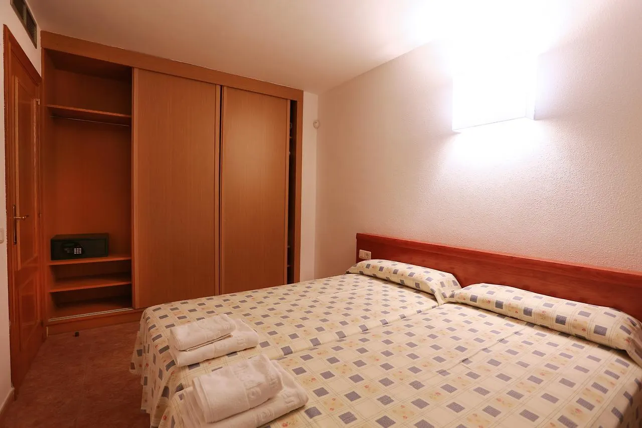 Los Juncos De Pineda Park Salou Appartement